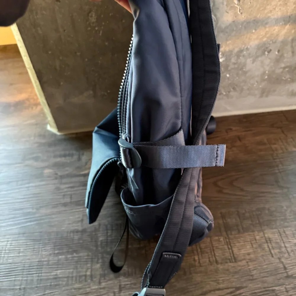 Lululemon New Crew Backpack 22L True Navy - Picture 6 of 9